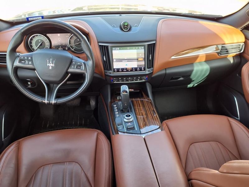 Used 2022 Maserati Levante GTImage 14
