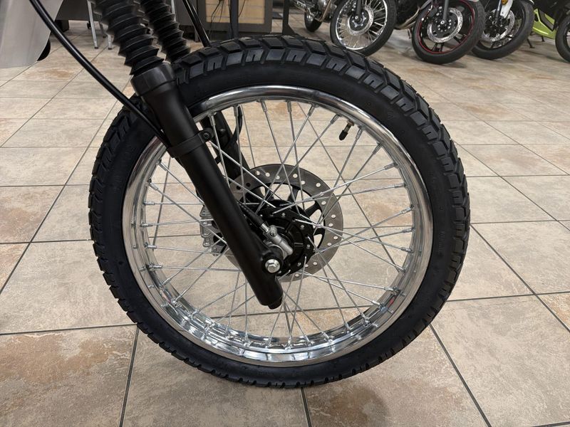 New 2025 Honda XR150L Image 19