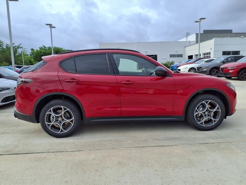 New 2026 Alfa Romeo Stelvio Image 5