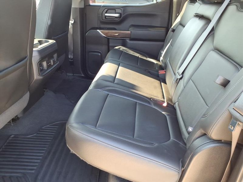 Used 2020 Chevrolet Silverado 1500 RSTImage 16