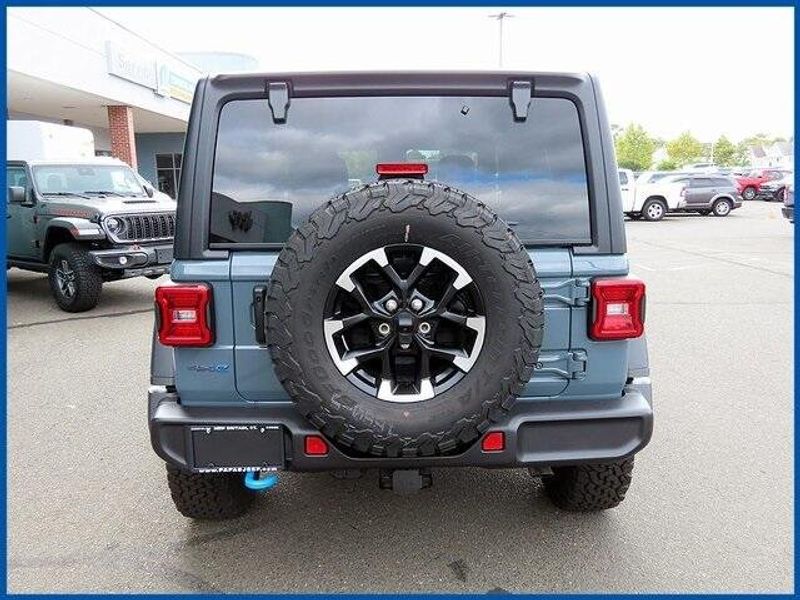 2024 Jeep Wrangler 4xE Rubicon 4xeImage 6