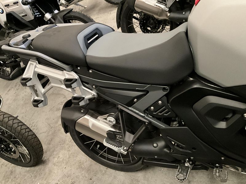 New 2025 BMW R 1300 GS Adventure Image 9