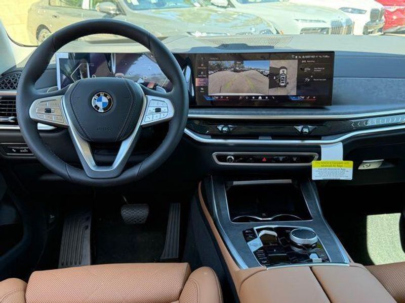 New 2026 BMW X7 xDrive40iImage 26