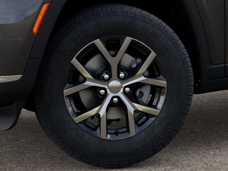 2025 Jeep Grand Cherokee Limited photo 4