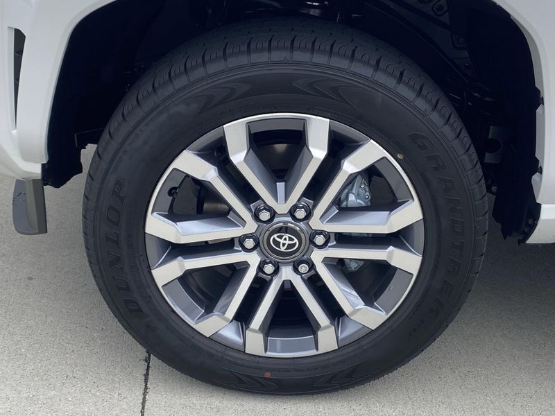 2025 Toyota 4Runner Hybrid LimitedImage 8