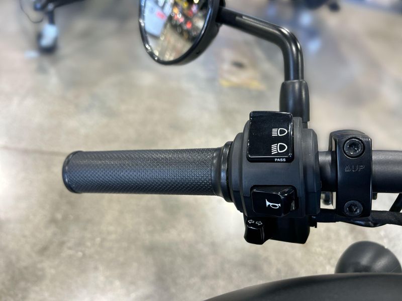 2022 Honda REBEL 300 Image 22