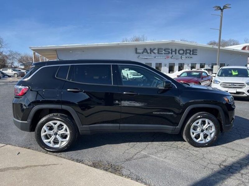 2025 Jeep Compass Sport 4x4Image 8