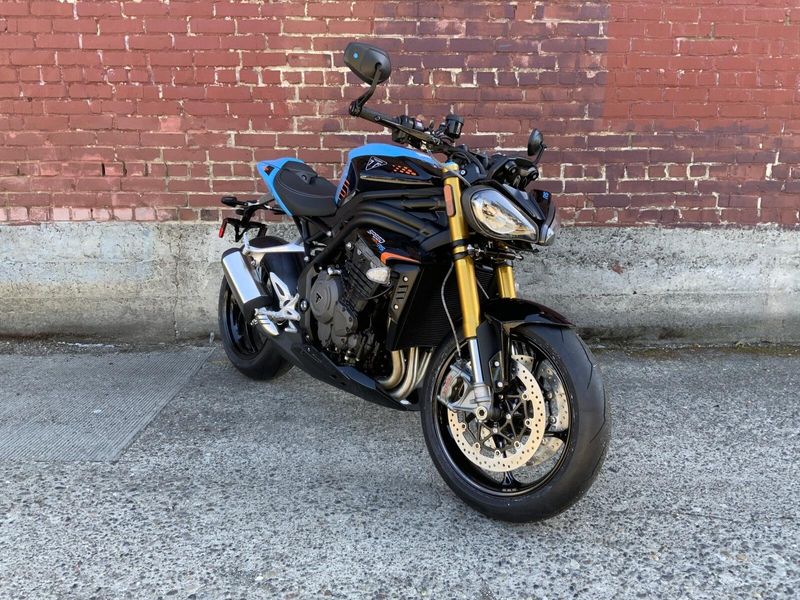 2027 Triumph SPEED TRIPLE 1200 RS
