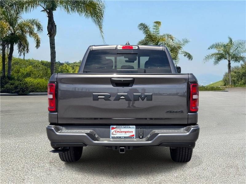 New 2026 RAM 1500 Express Crew Cab 4x4 5'7' Box