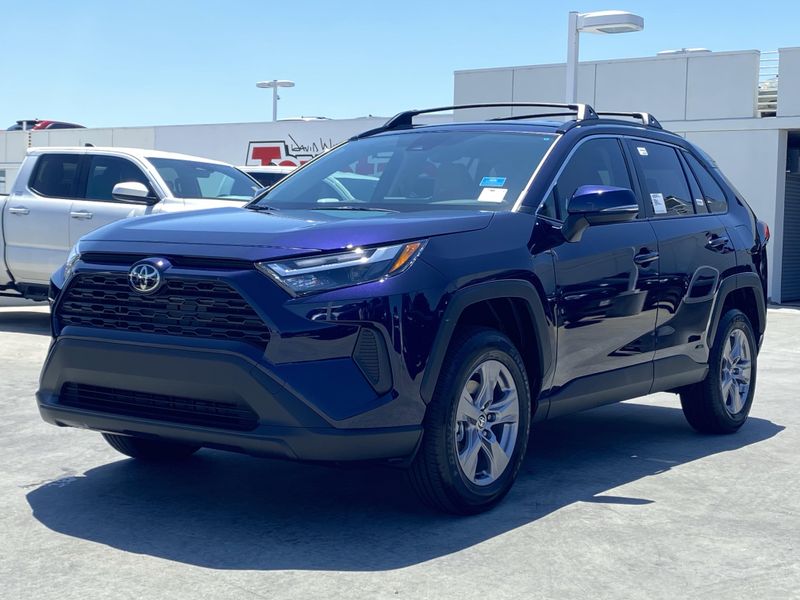 New 2025 Toyota RAV4 Hybrid XLEImage 6