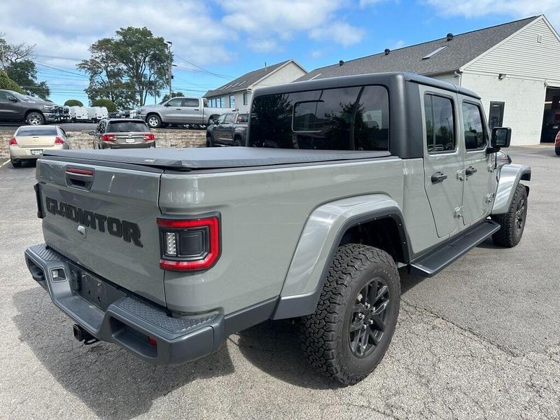 2021 Jeep Gladiator Sport photo 5