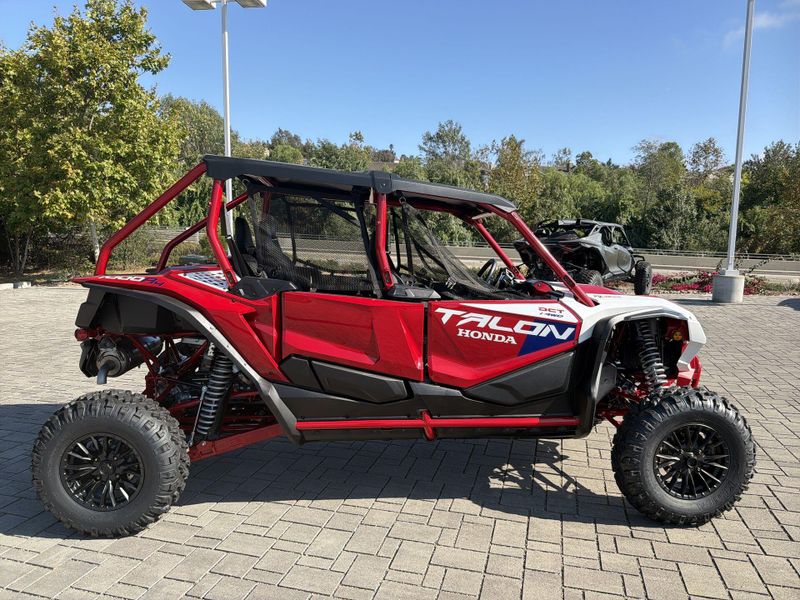New 2026 Honda TALON1000R4 FOX LIVEVALVE Image 18