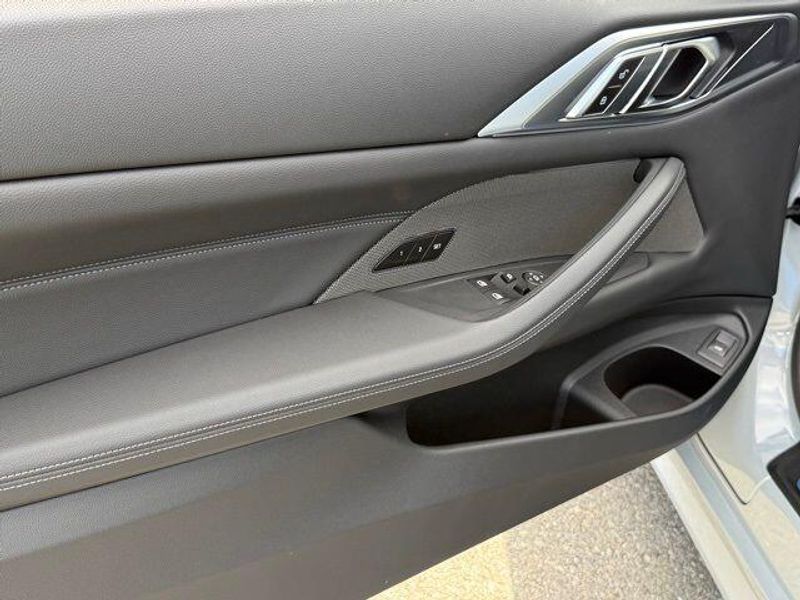New 2026 BMW 4 Series M440iImage 14