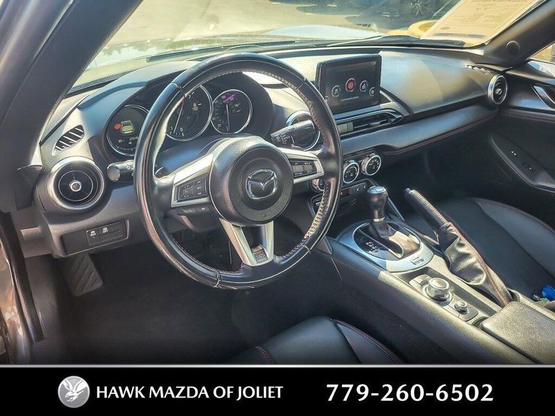 2019 Mazda MX-5 Miata Miata RF Grand Touring photo 8