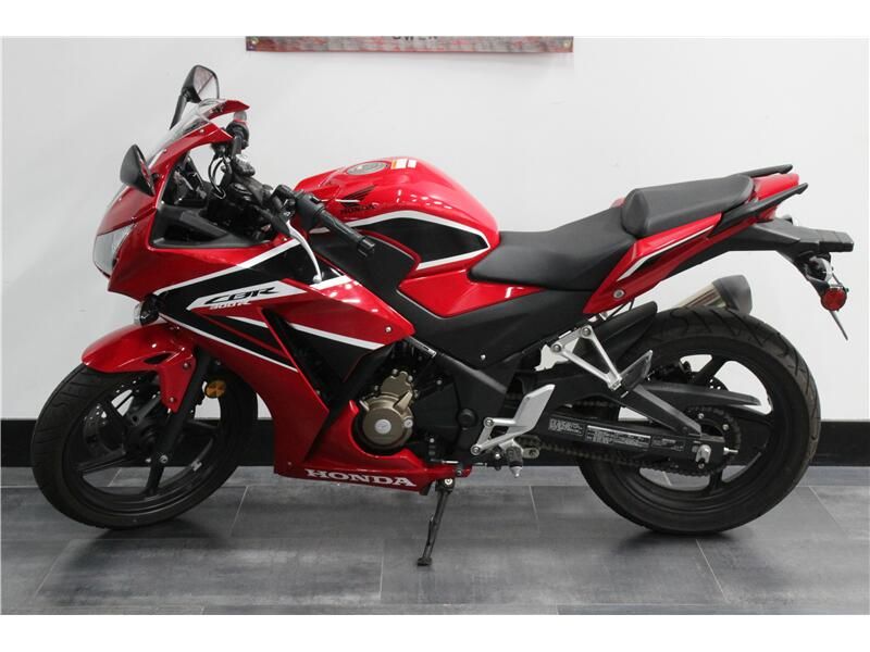 Used 2019 Honda CBR300 Image 4