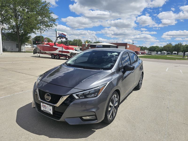 2020 Nissan Versa SRImage 4