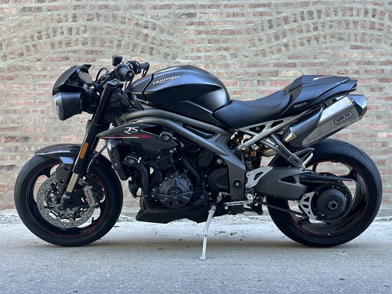 2019 Triumph Speed Triple RS  Image 2