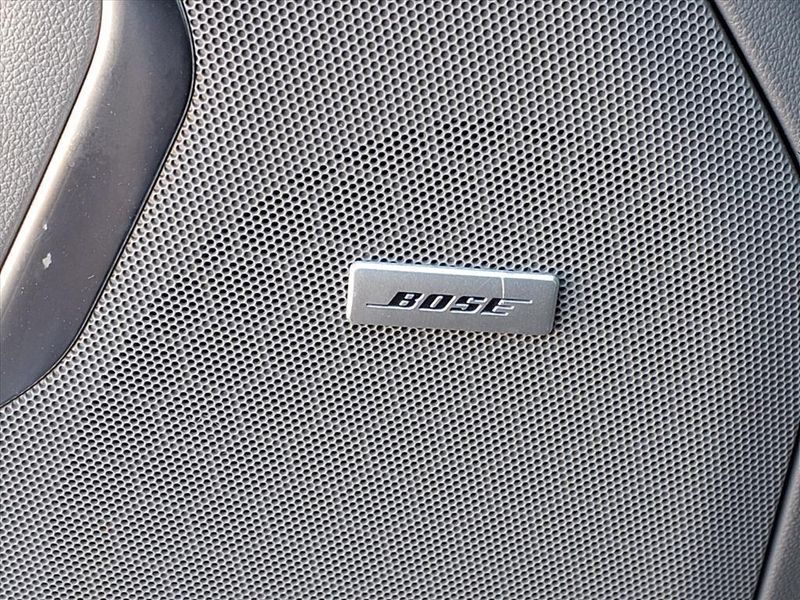 Used 2021 Chevrolet Suburban Z71Image 17