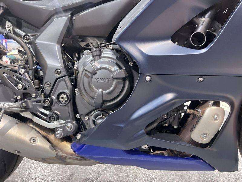 Used 2023 Yamaha YZF-R7 CA Image 29
