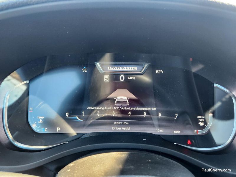 New 2026 RAM 1500 Laramie Crew Cab 4x4 5'7' Box