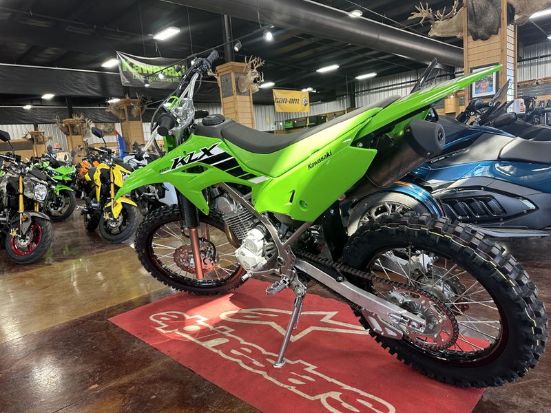 2025 Kawasaki KLX 230R LIME GREENImage 4