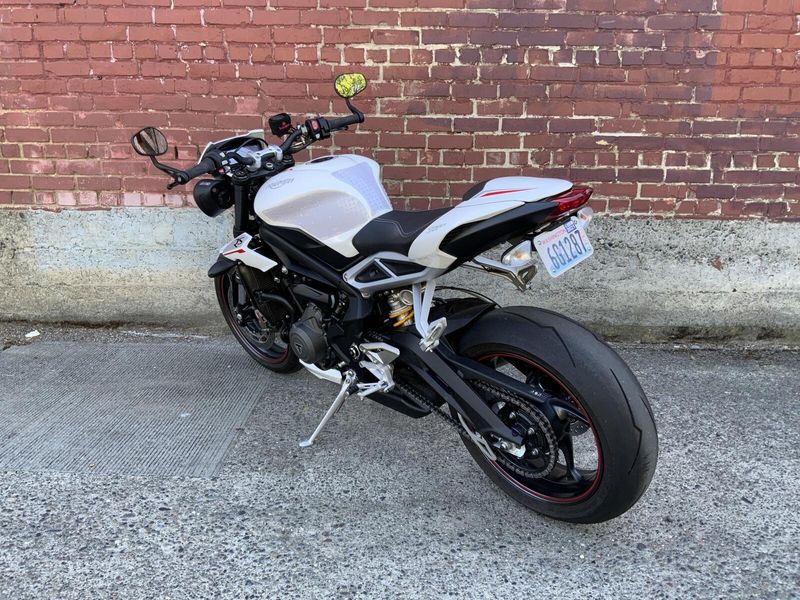 2019 Triumph STREET TRIPLE RS