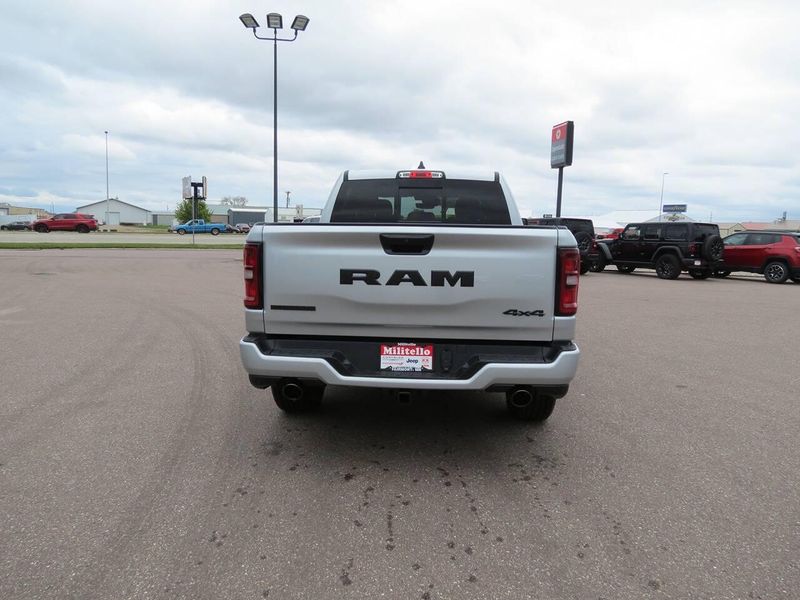 New 2027 RAM 1500 Big Horn Crew Cab 4x4 5
