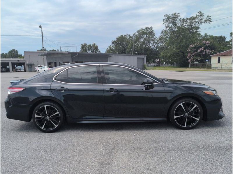 2019 Toyota Camry XSEImage 6