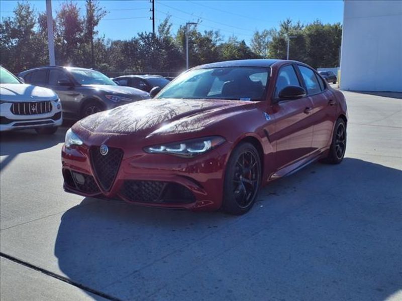 2024 Alfa Romeo Giulia Quadrifoglio RwdImage 2