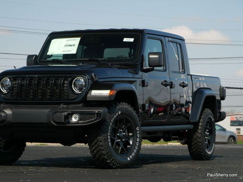 2025 Jeep Gladiator Willys photo 19