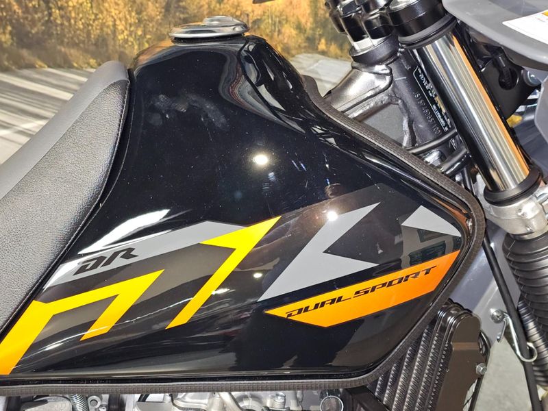 New 2026 Suzuki DR650S Image 14