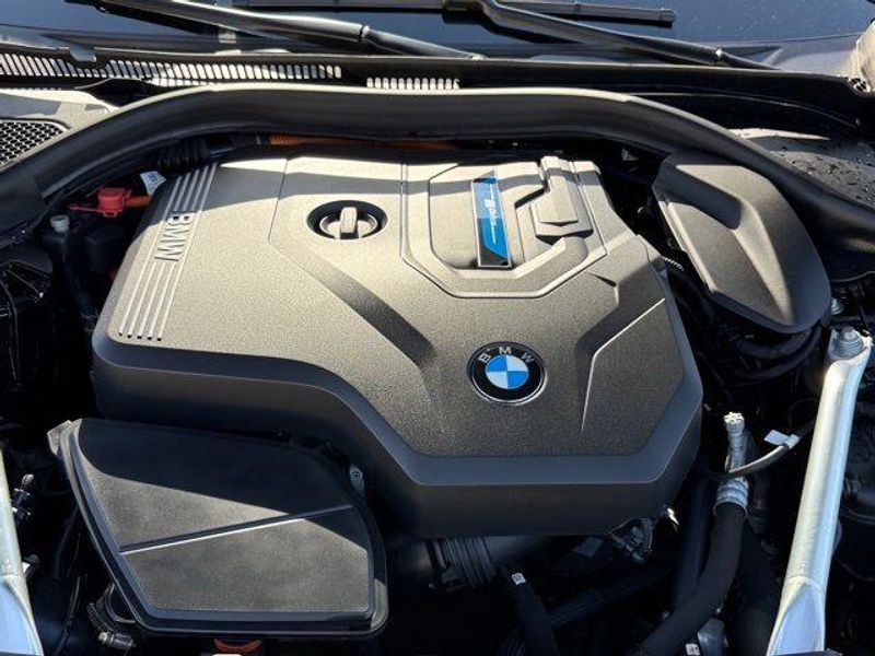 Used 2023 BMW 5 Series 530e iPerformanceImage 33