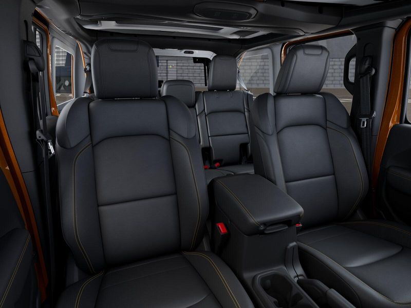 New 2026 Jeep Wrangler 4-door SaharaImage 16