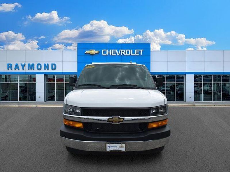 New 2025 Chevrolet Express 2500 Work VanImage 9