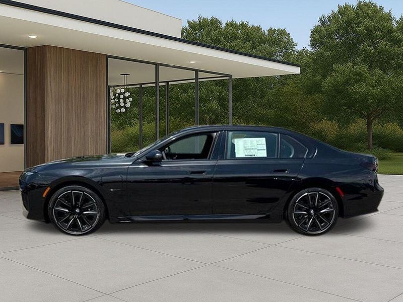 New 2026 BMW 7 Series 750e xDriveImage 13