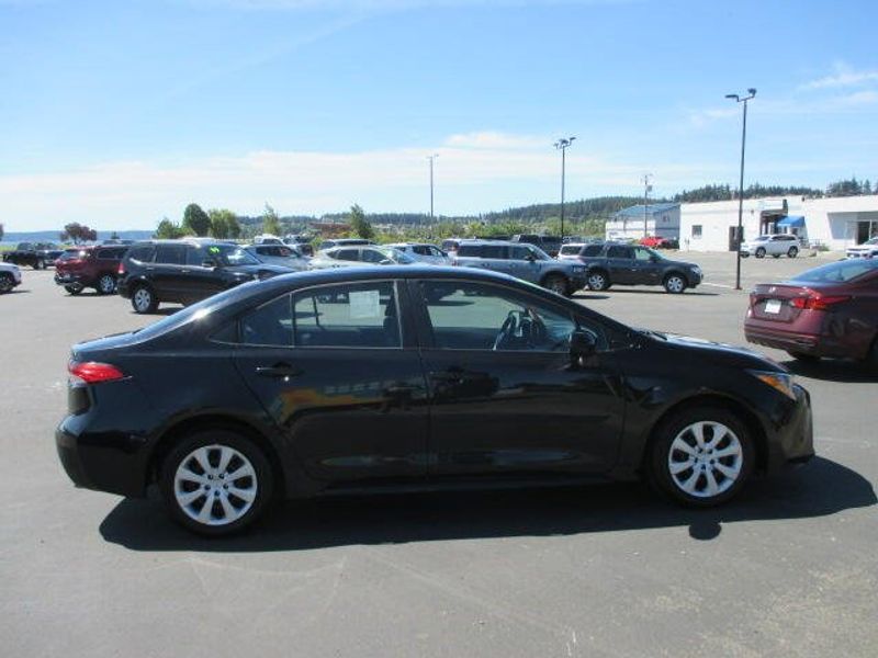 Used 2024 Toyota Corolla LEImage 6