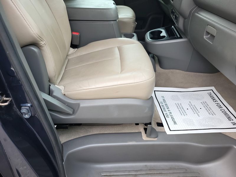 Used 2017 Nissan NV Passenger SLImage 18
