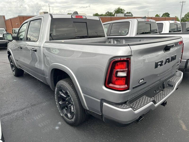 2025 RAM 1500 Big Horn Crew Cab 4x4 5