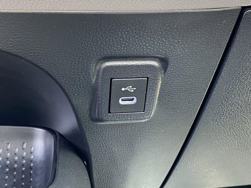 Used 2025 Toyota Corolla LEImage 22