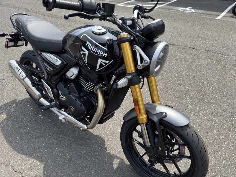 2025 Triumph SPEED 400 - SAPPHIRE BLACK - STORM GREY 