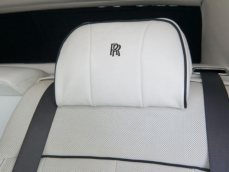 Used 2021 Rolls-Royce Phantom Image 20