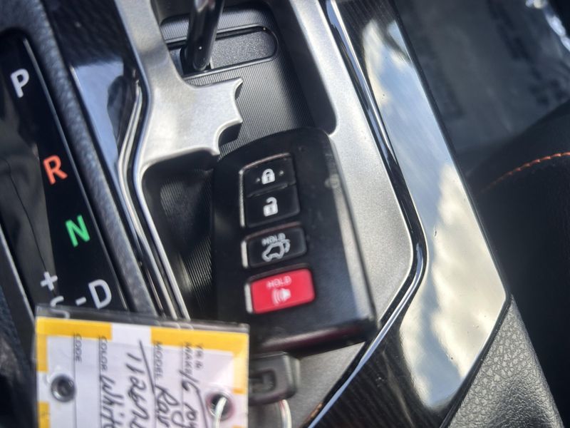 2016 Toyota RAV4 SEImage 26