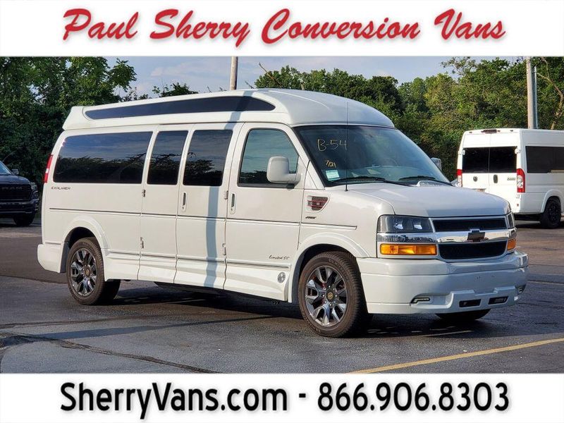 Used 2023 Chevrolet Express Cargo Image 1