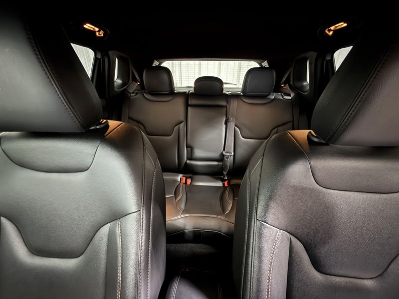 Used 2024 Jeep Compass LimitedImage 24