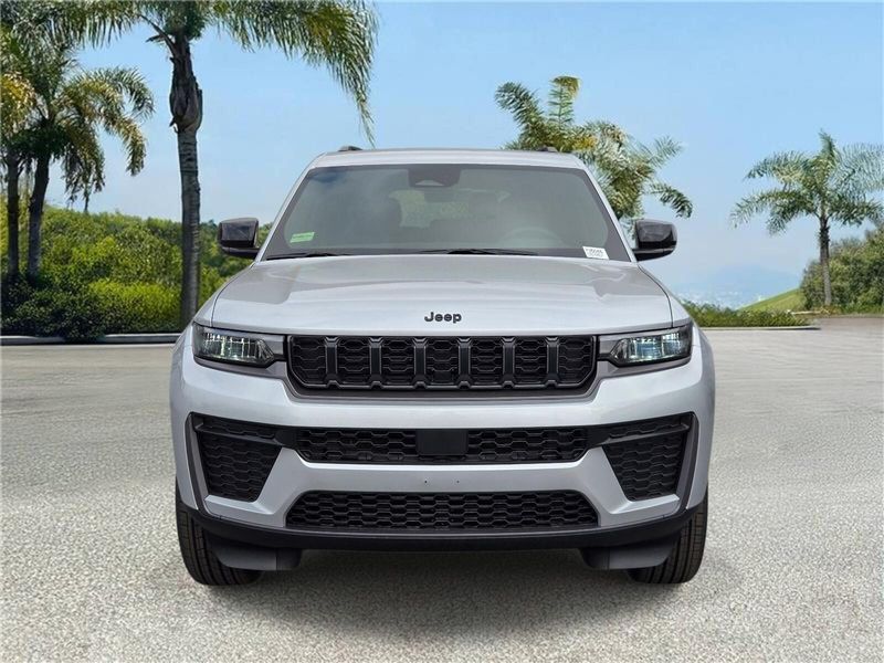 New 2026 Jeep Grand Cherokee L Laredo Altitude 4x4