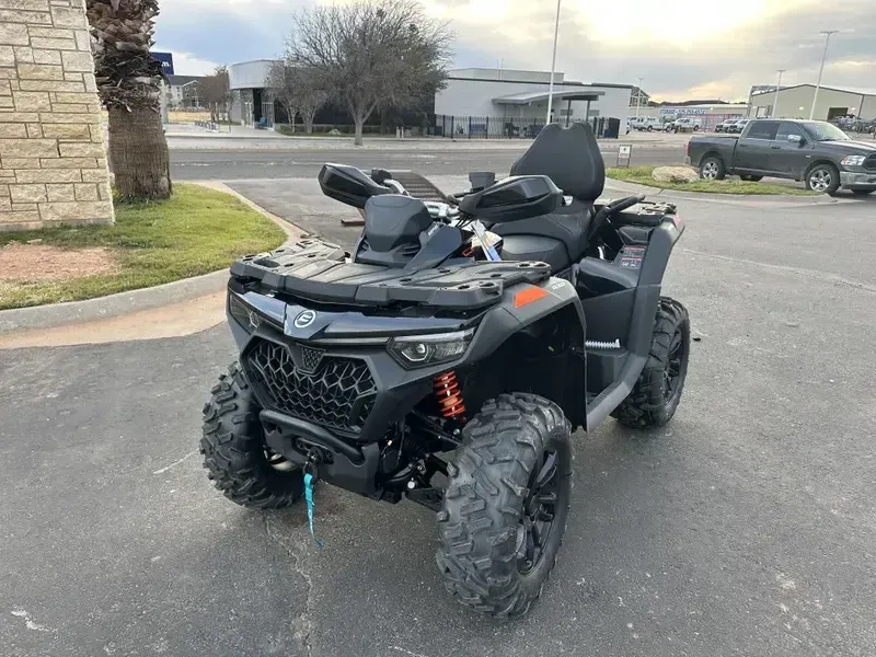 2025 CFMOTO CFORCE 1000 TOURING ZIRCON BLACK Image 5