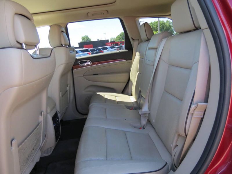 Used 2012 Jeep Grand Cherokee Overland 4x4 4dr SUVImage 20