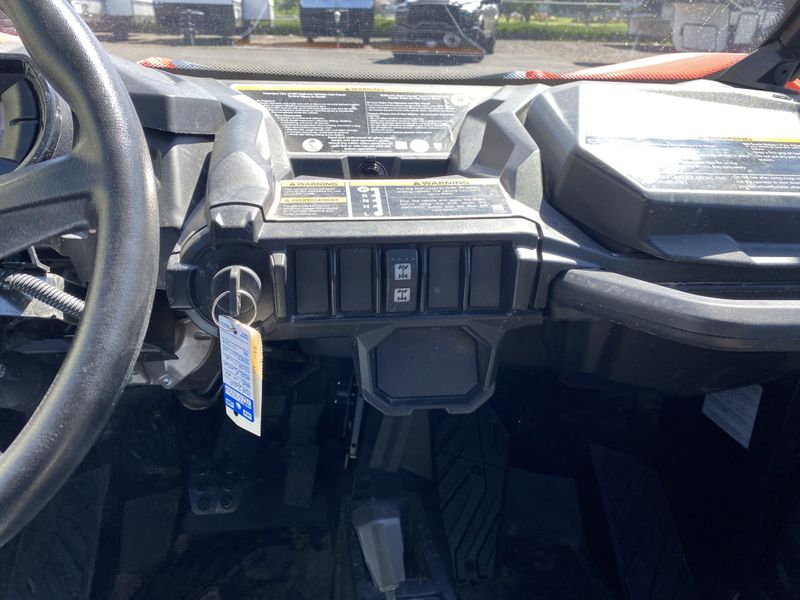 Used 2022 Can-Am MAVERICK SPORT 1000 Image 17
