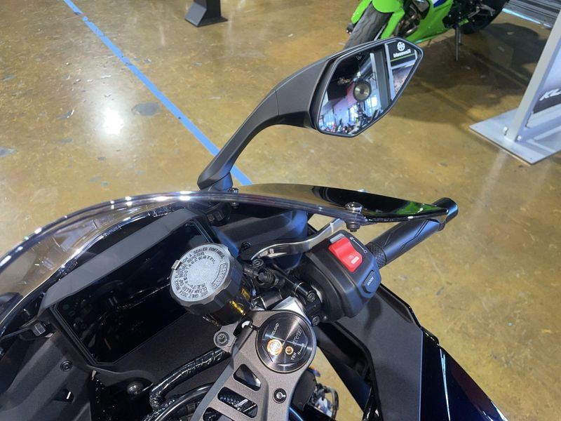 New 2027 Yamaha YZF-R9 Image 15