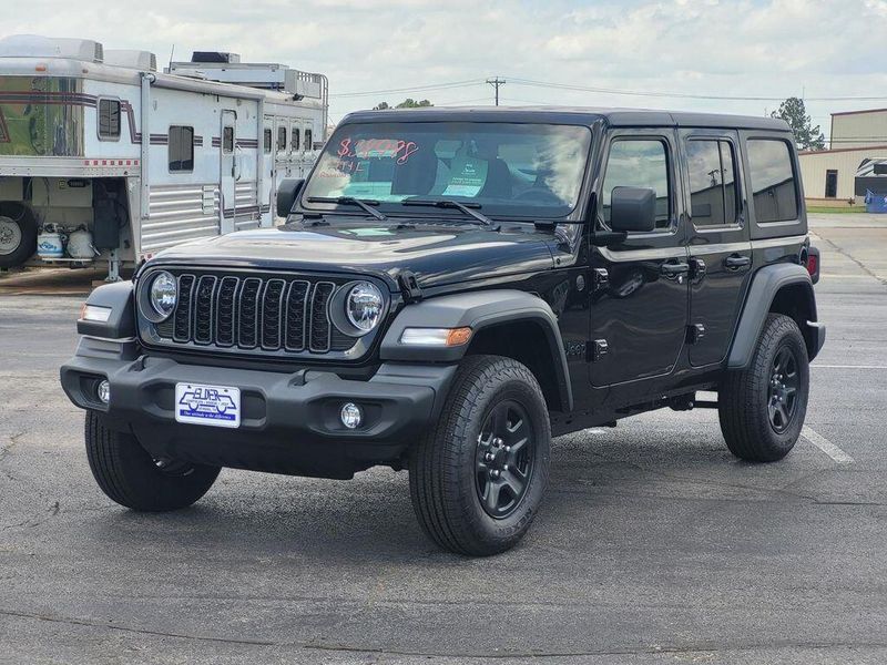 2025 Jeep Wrangler 4-door SportImage 3